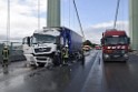 Schwerer LKW VU PKlemm A 4 Rich Olpe auf der Rodenkirchener Bruecke P020